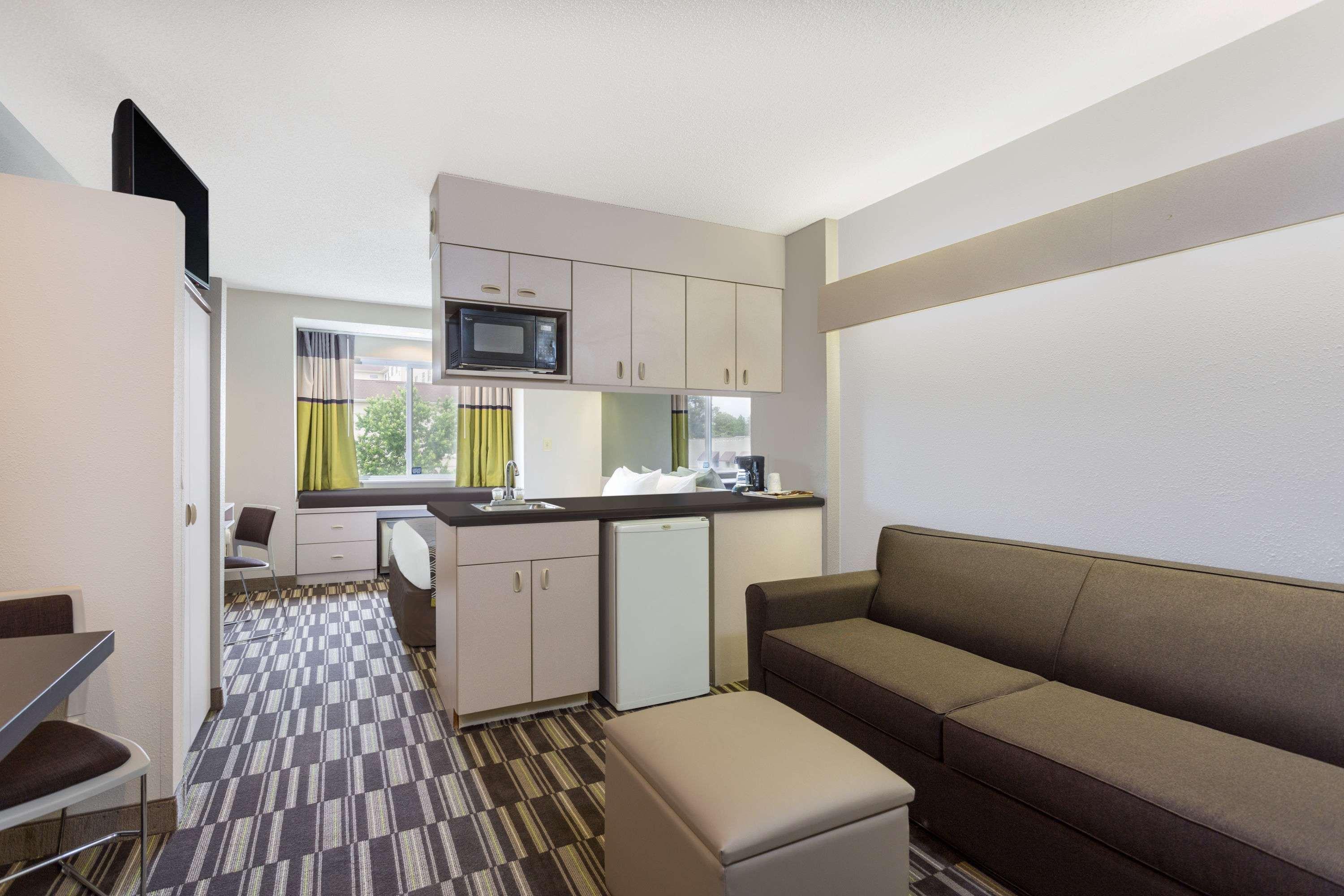 Microtel Inn & Suites By Wyndham Sandston Ngoại thất bức ảnh