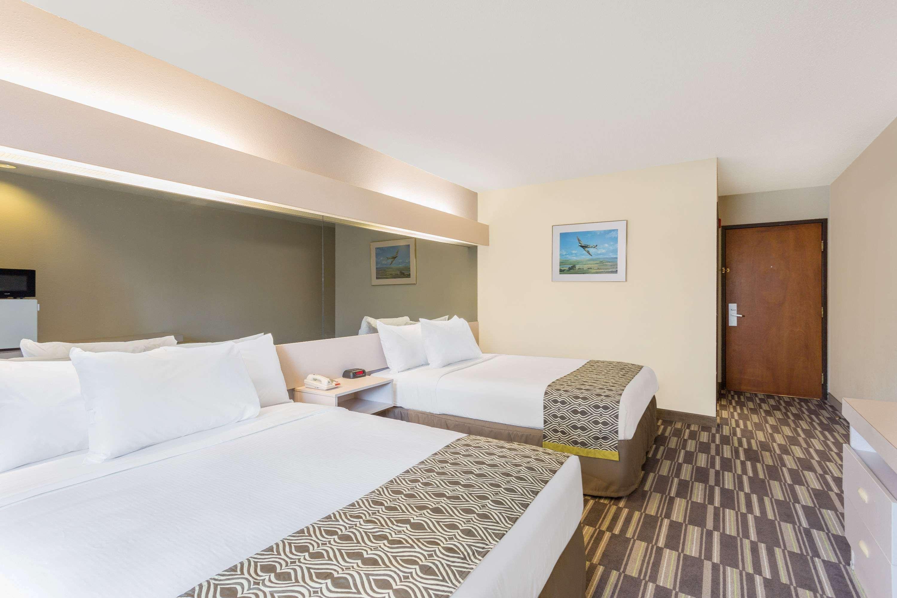 Microtel Inn & Suites By Wyndham Sandston Ngoại thất bức ảnh