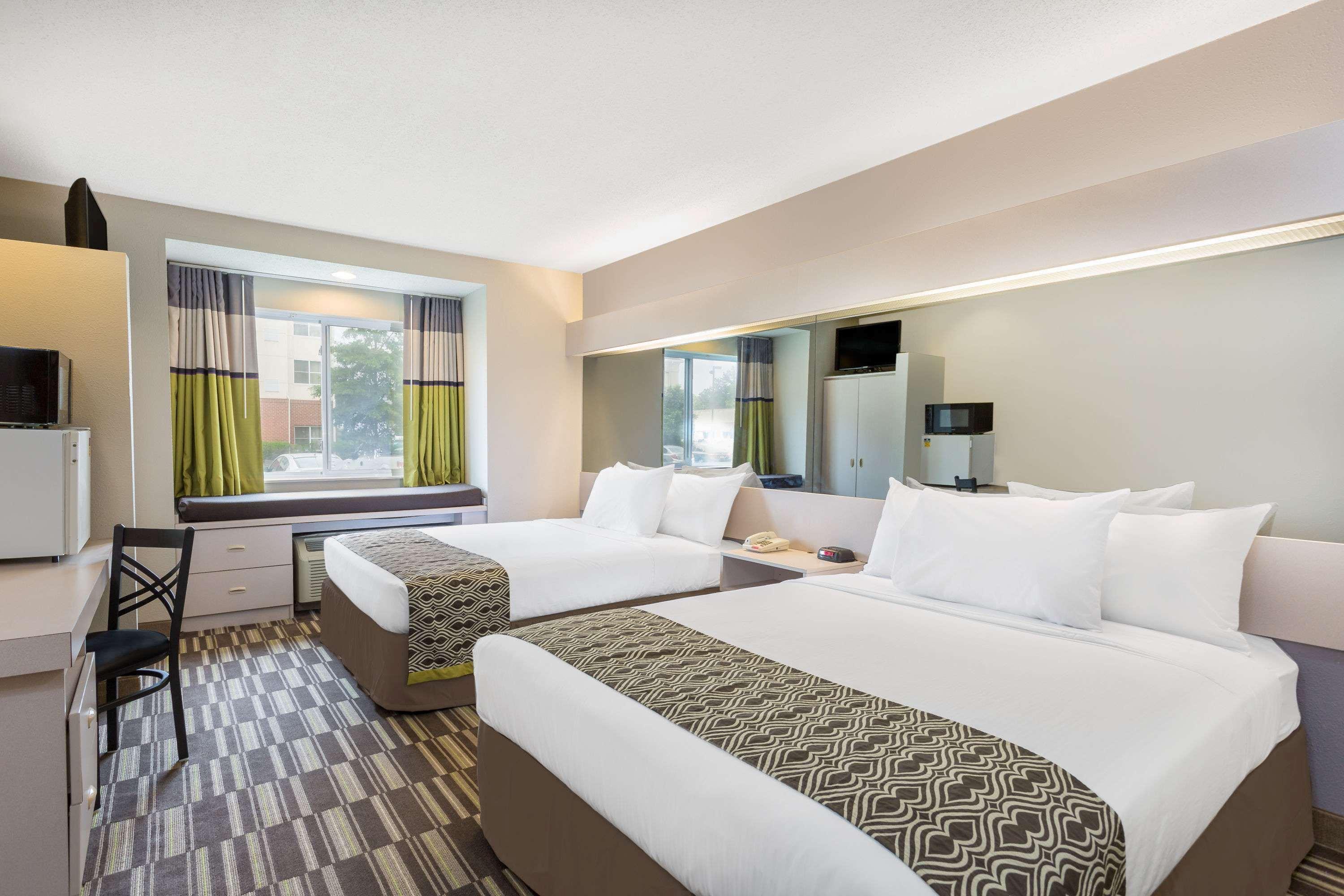 Microtel Inn & Suites By Wyndham Sandston Ngoại thất bức ảnh