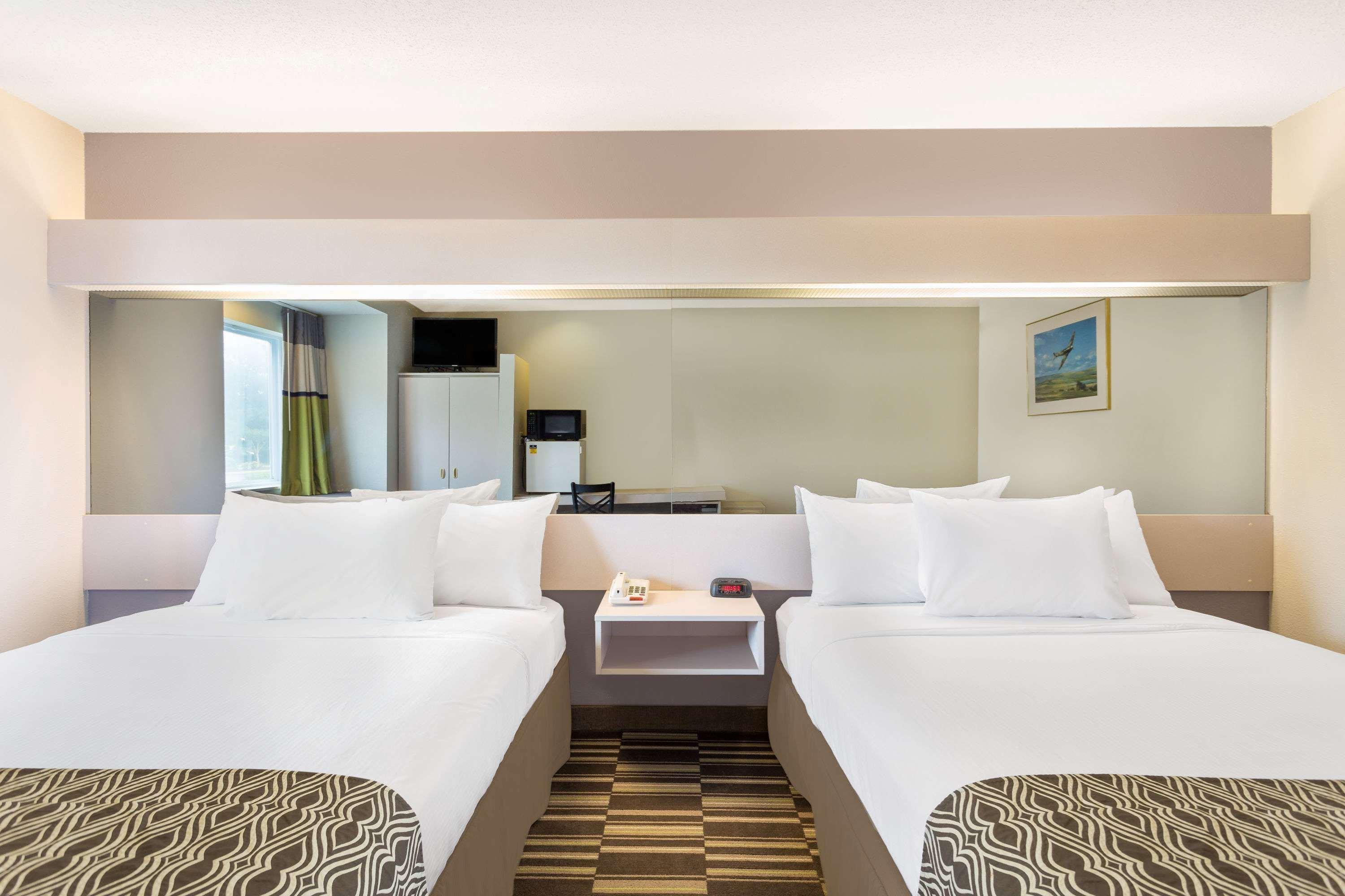 Microtel Inn & Suites By Wyndham Sandston Ngoại thất bức ảnh