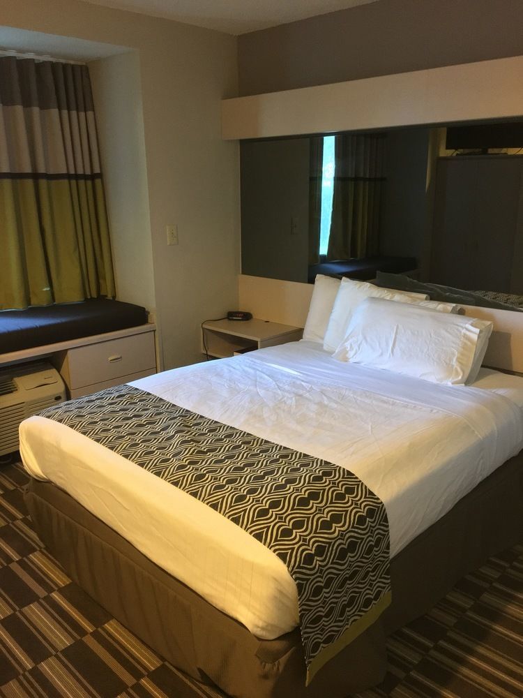 Microtel Inn & Suites By Wyndham Sandston Ngoại thất bức ảnh