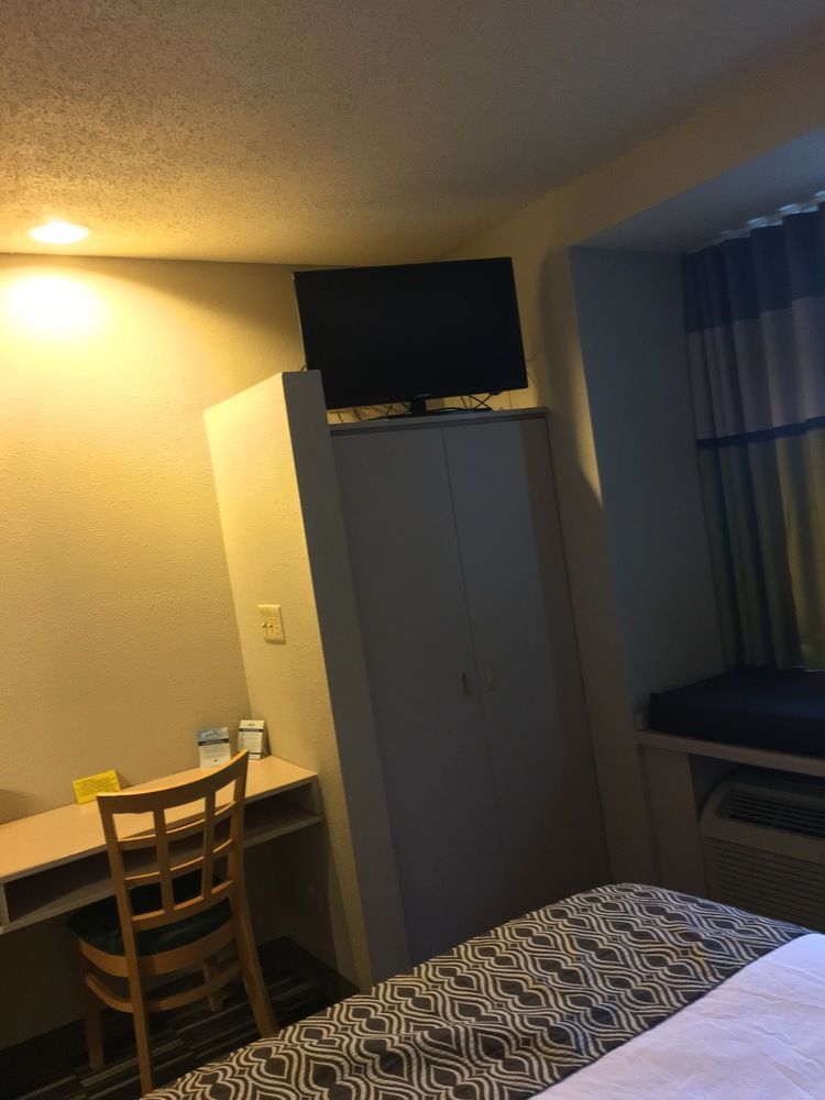 Microtel Inn & Suites By Wyndham Sandston Ngoại thất bức ảnh