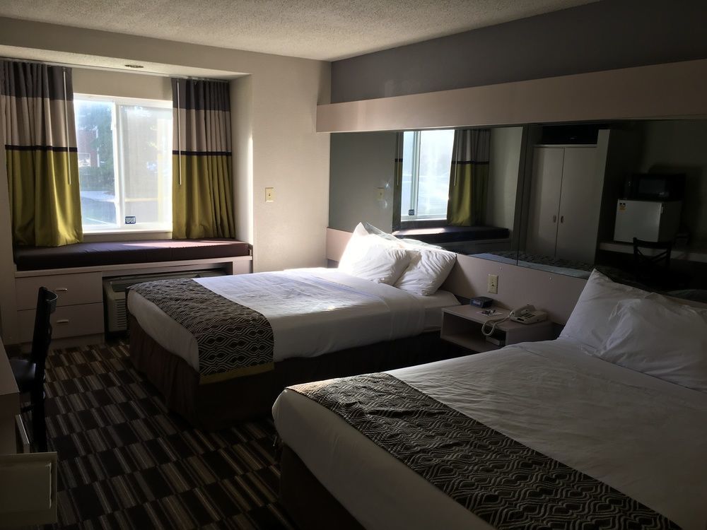Microtel Inn & Suites By Wyndham Sandston Ngoại thất bức ảnh