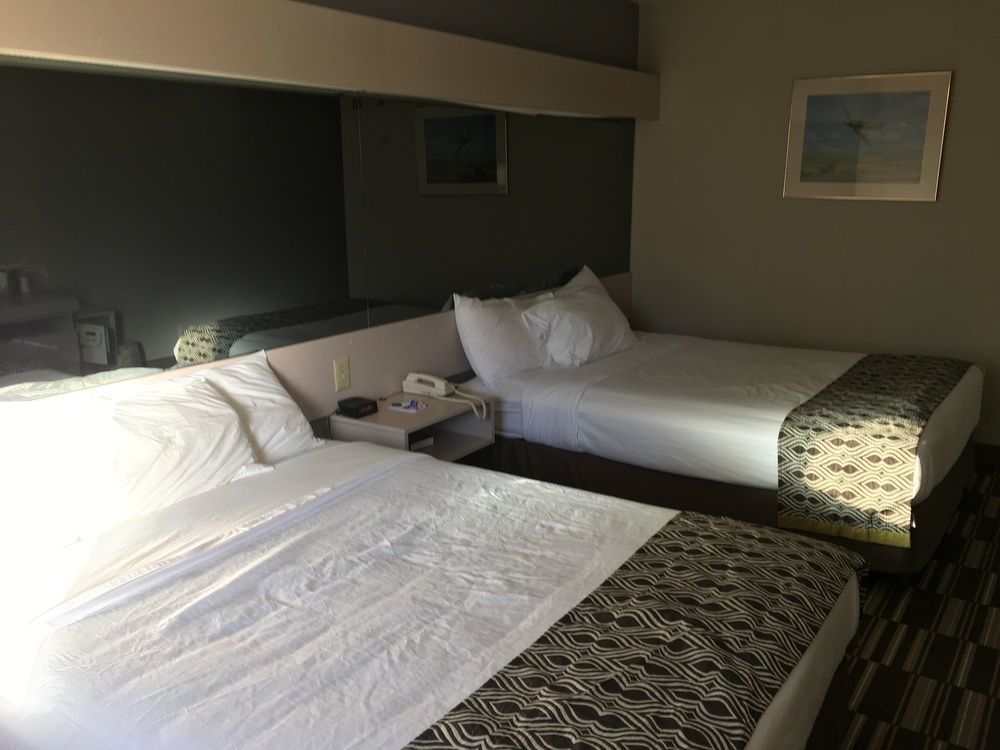 Microtel Inn & Suites By Wyndham Sandston Ngoại thất bức ảnh