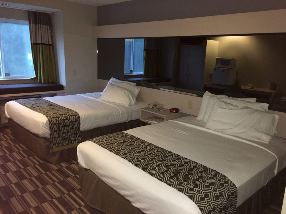 Microtel Inn & Suites By Wyndham Sandston Ngoại thất bức ảnh